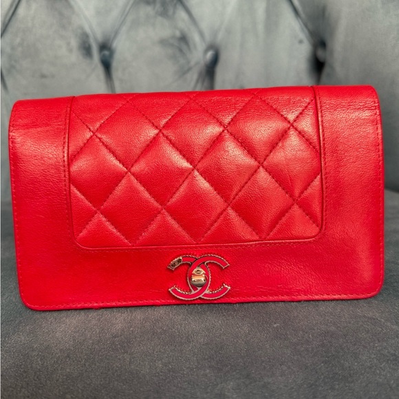 CHANEL Red Quilted Clutch - Picture 1 of 10